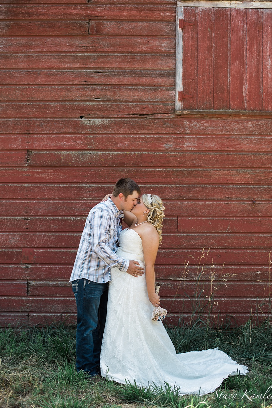 Big Red Barn - Wedding Portraits
