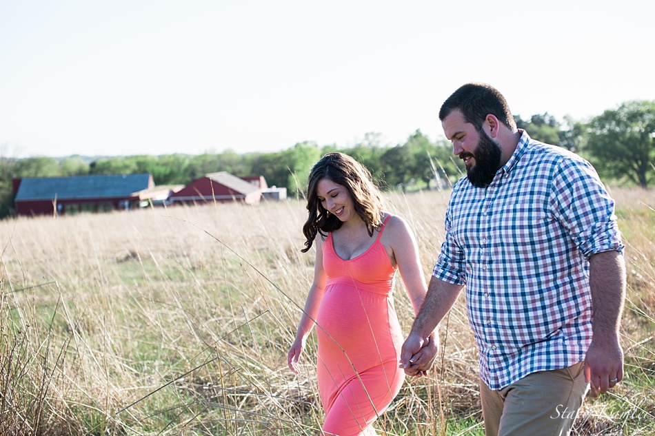 Pioneer Park Maternity Session