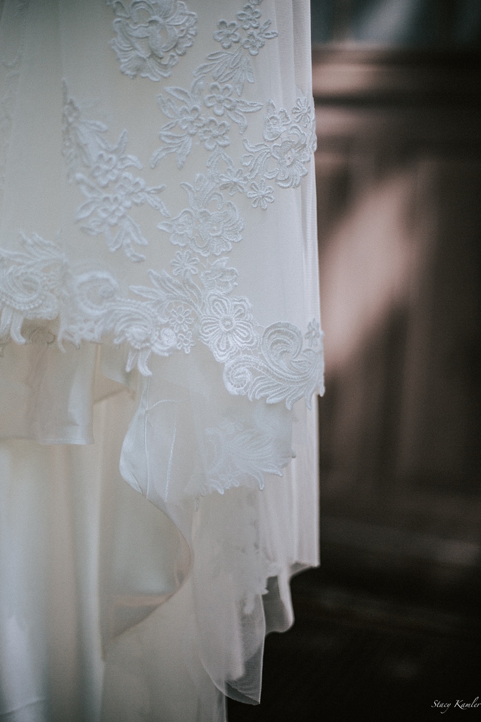 Antique Lace Ivory Wedding Dress